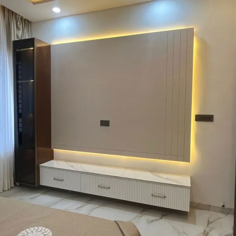 Room, ludhiana chandigarh hwy 3 Bedroom 161 Sq.Yd. Apartment In LudhianA Chandigarh Hwy Mohali 10144426