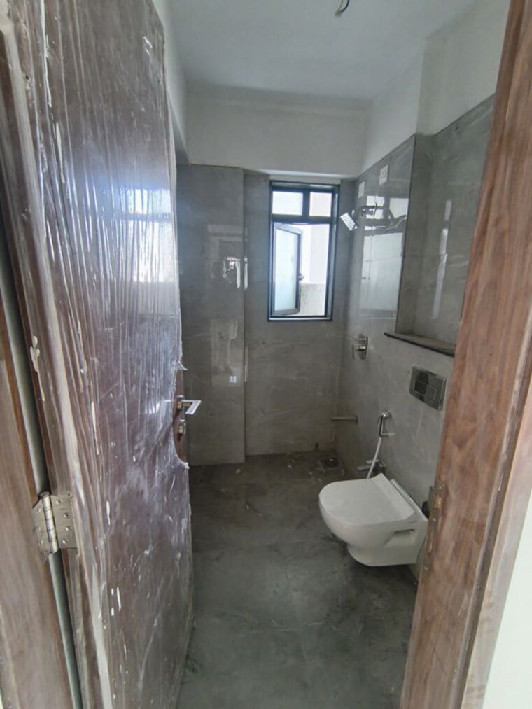 Bathroom, gurukripa-building 2 Bedroom 1040 Sq.Ft. Apartment In Chembur Mumbai 10144457