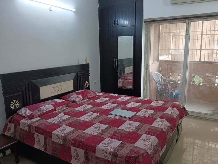 Bedroom, nimbus-the-hyde-park 2.5 Bedroom 1080 Sq.Ft. Apartment In Sector 78 Noida 10144473