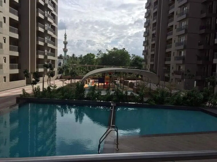 Swimming Pool, orchid-lakeview 2 Bedroom 1281 Sq.Ft. Apartment In Bellandur Bangalore 10144480