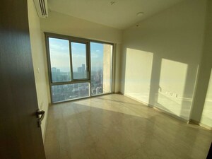 Room in 3 BHK Apartment at Piramal Aranya, Byculla – for Sale