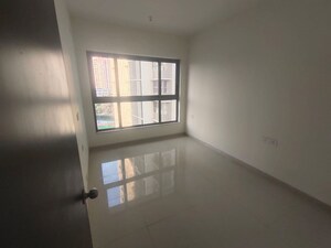 Room in 2 BHK Apartment at Hiranandani Estate, Ghodbunder Road – for Rent