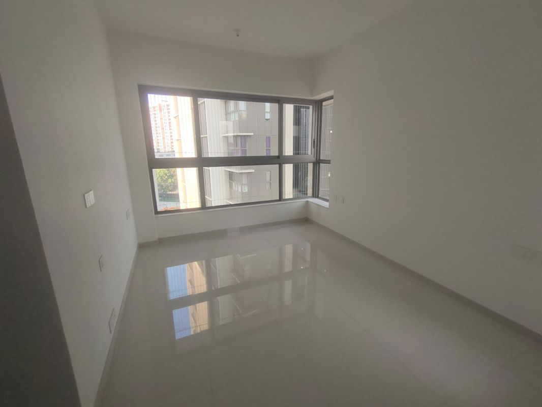 2 BHK Apartment For Rent in Hiranandani Estate