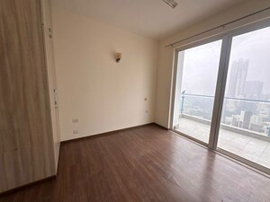 Room in 3.5 BHK Apartment at M3M Golf Estate, Sector 65 – for Sale