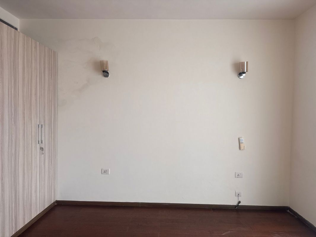 3.5 BHK + Servant Room Apartment For Sale in M3M Golf Estate