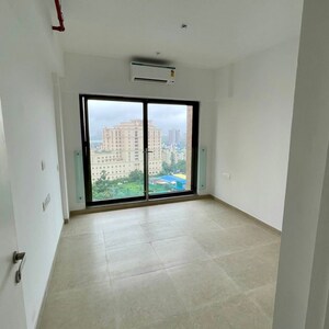 Room in 4 BHK Apartment at Kanakia Silicon Valley, Hariom Nagar – for Rent