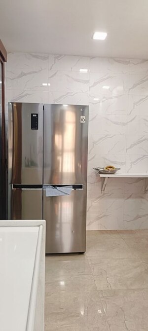 Bathroom in 2.5 BHK Apartment at Hiranandani Cardinal, Ghodbunder Road – for Sale