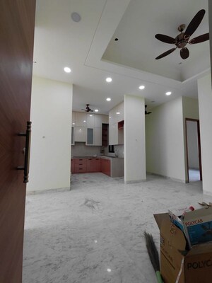 Team Area in 3 BHK Independent House at Sector 105 – for Rent