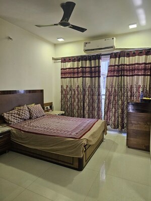 Bedroom in 3 BHK Apartment at Siddhi Garima, Chembur – for Rent