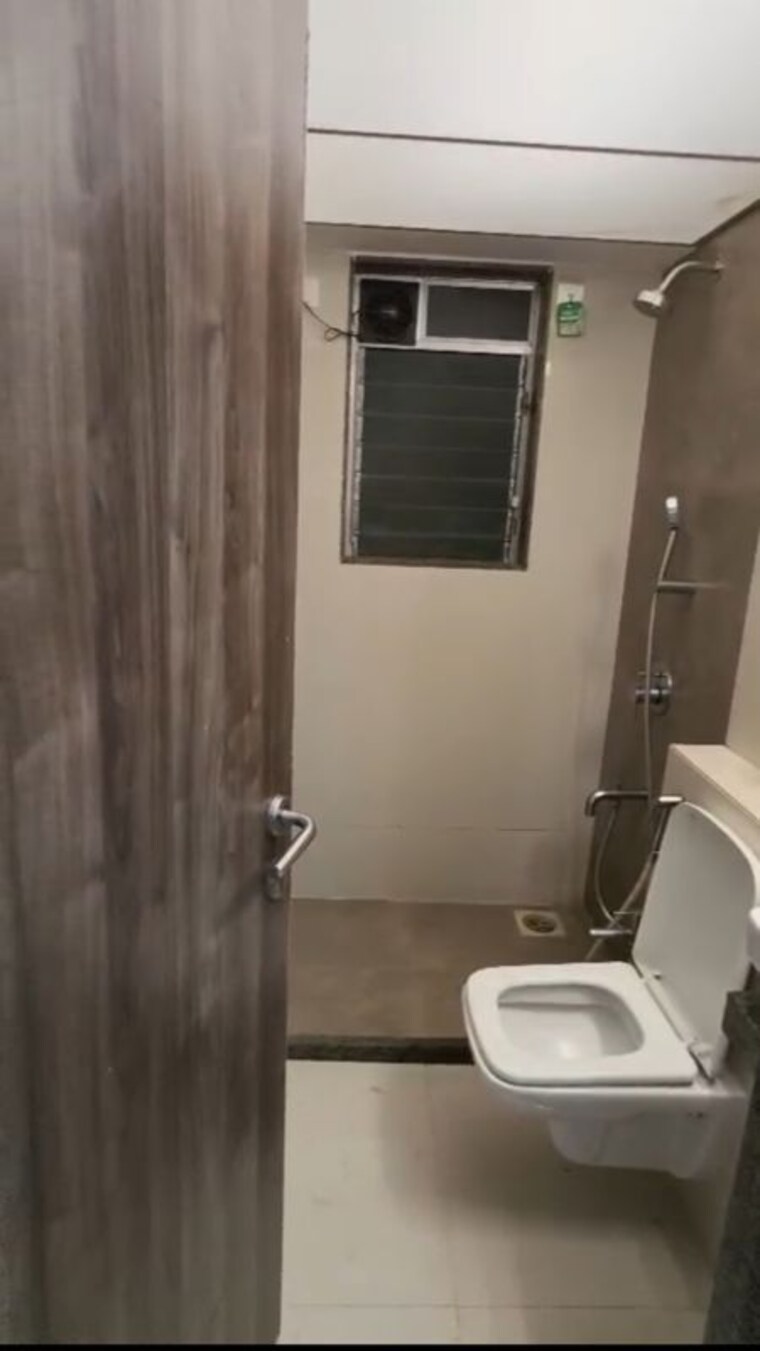 Bathroom, harasiddh-viraaj 2 Bedroom 625 Sq.Ft. Apartment In Malad East Mumbai 10144591