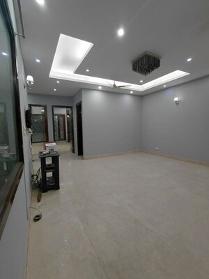 Room in 3 BHK Independent House at Sector 46 – for Rent