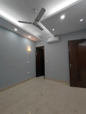 Room in 3 BHK Independent House at Sector 46 – for Rent