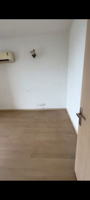 Room in 4 BHK Apartment at DLF New Town Heights I, Sector 90 – for Sale