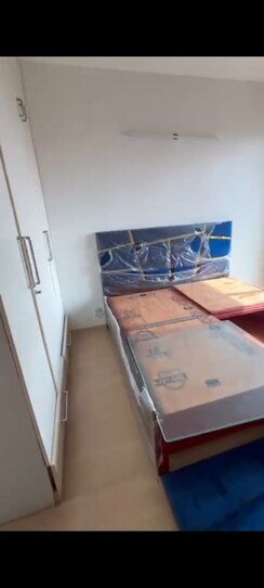 4 BHK + Servant Room Apartment For Sale in DLF New Town Heights I