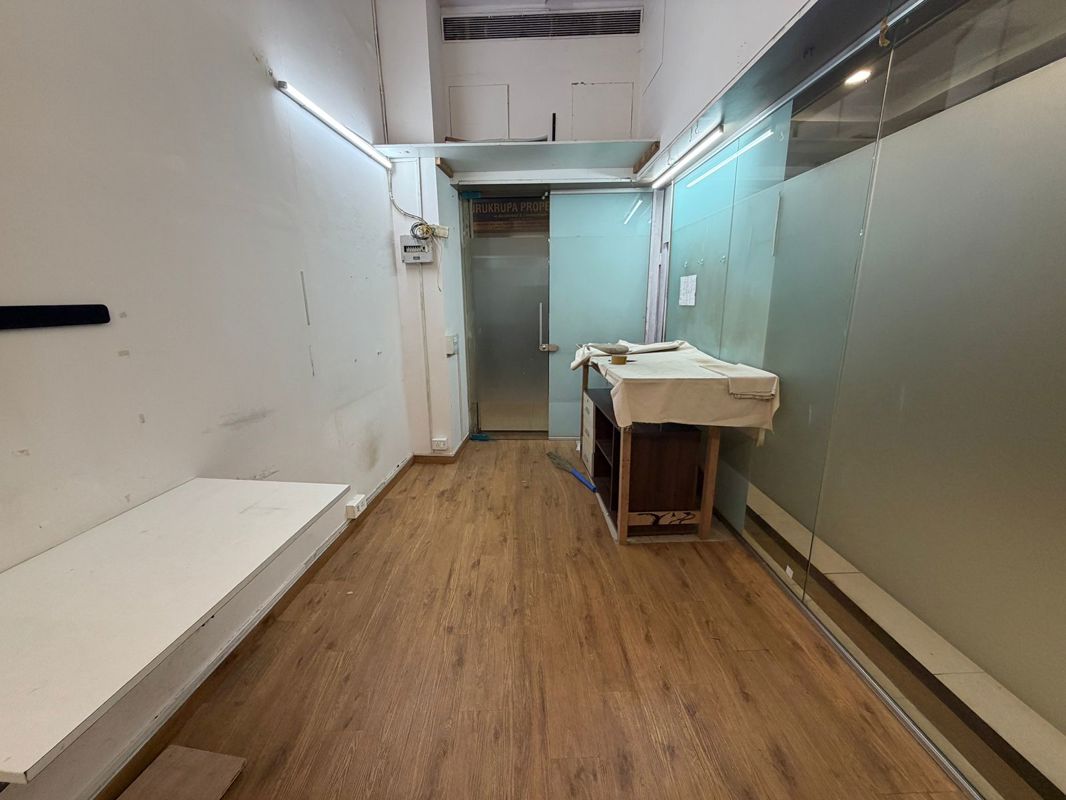 Office Space For Rent in Rustomjee Eaze Zone Mall