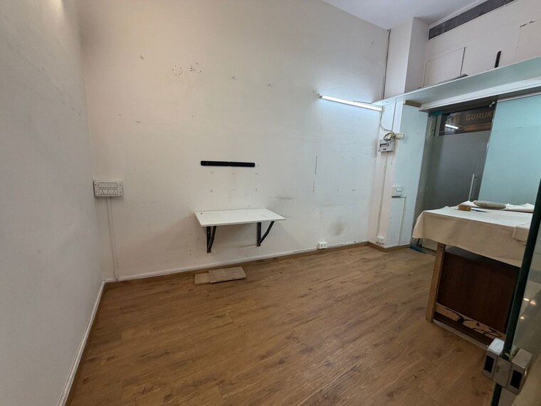 Team Area, rustomjee-eaze-zone-mall Commercial Office Space 120 Sq.Ft. In Malad West Mumbai 10144604