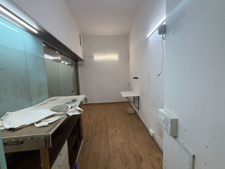 Team Area, rustomjee-eaze-zone-mall Commercial Office Space 120 Sq.Ft. In Malad West Mumbai 10144604