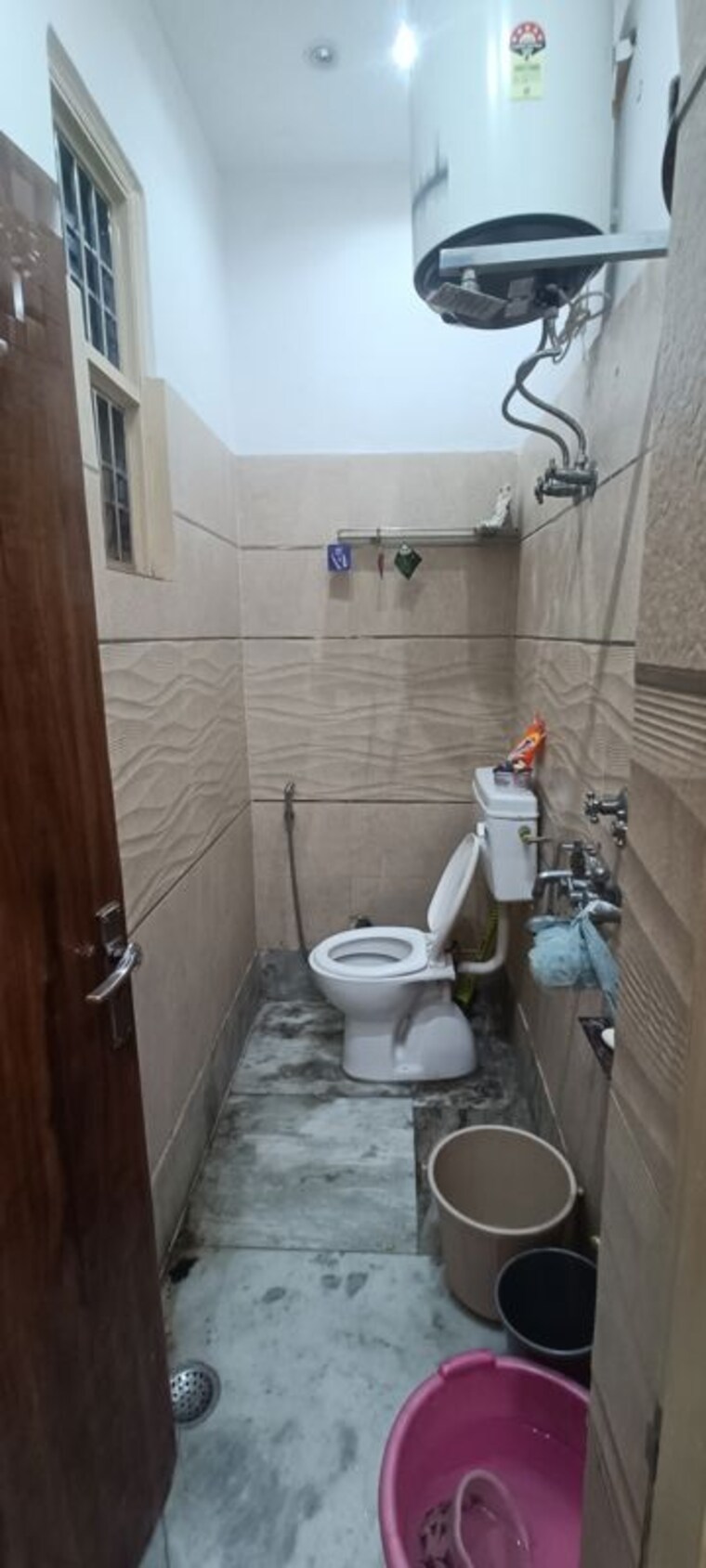 Bathroom, rohini sector 7 2 Bedroom 650 Sq.Ft. Builder Floor In Rohini Sector 7 Delhi 10144664