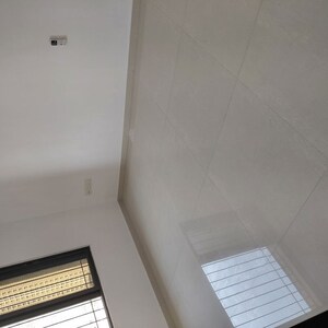 Furnished Amenities in 2 BHK Apartment at Lalani Grandeur, Goregaon East – for Rent