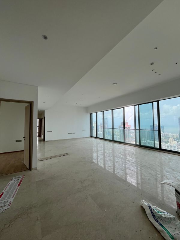 4 BHK + Servant Room,Study Room 2256 Sq.Ft. Apartment in Rustomjee Crown