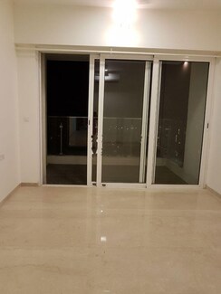 2 BHK Apartment For Rent in Rustomjee Erika