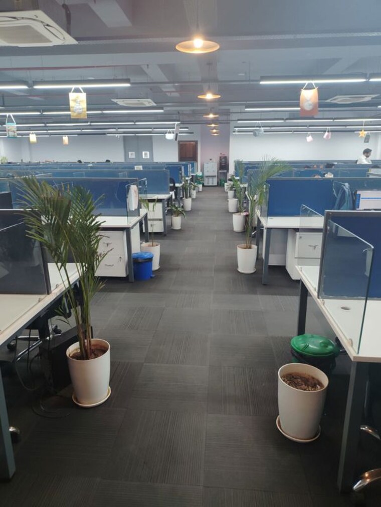 Team Area, sector 16 Commercial Office Space 15000 Sq.Ft. In Sector 16 Noida 10144727