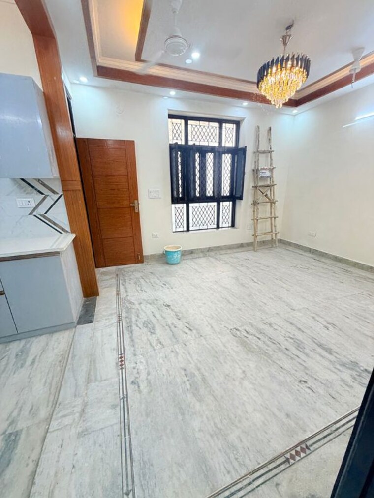 Room, green fields colony 3 Bedroom 1350 Sq.Ft. Builder Floor In Green Fields Colony Faridabad 10144740