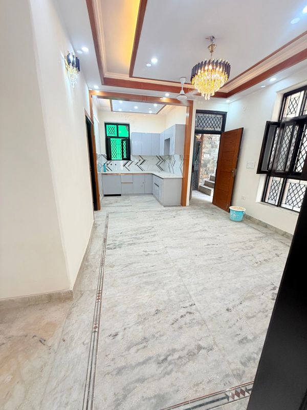 3 BHK Builder Floor For Rent in Green Fields Colony