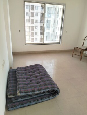 Room in 3 BHK Apartment at Kolte Patil Margosa Heights, Mohammadwadi – for Rent