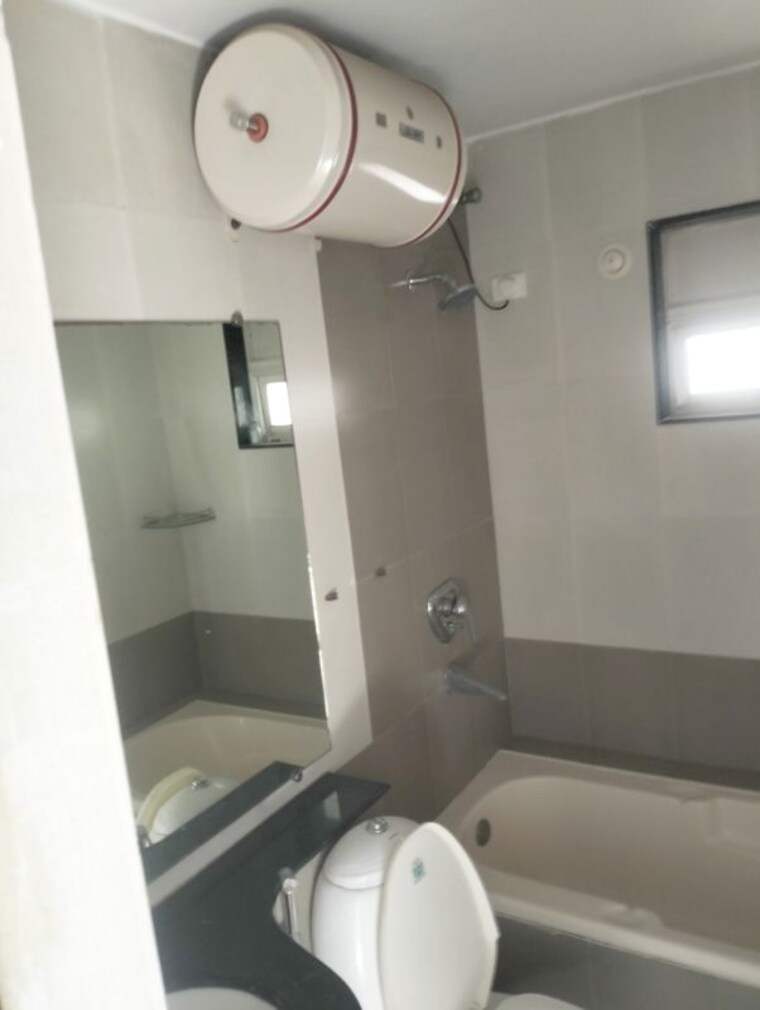 Bathroom, kolte-patil-margosa-heights 3 Bedroom 1475 Sq.Ft. Apartment In Mohammadwadi Pune 10144739