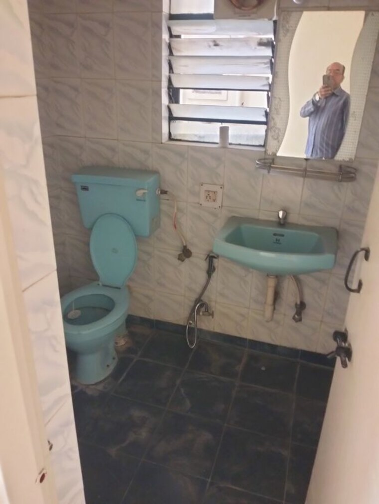 Bathroom, mantra-alkasa-phase-2 3 Bedroom 1700 Sq.Ft. Apartment In Mohammadwadi Pune 10144753