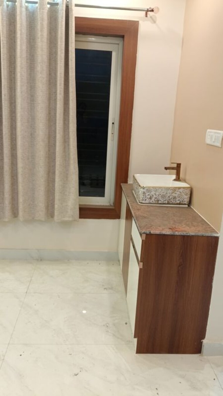 Room, sristi-plaza 3 Bedroom 1680 Sq.Ft. Apartment In Chinar Park Kolkata 10144755