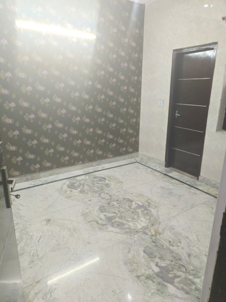 Room, green fields colony 2 Bedroom 1000 Sq.Ft. Builder Floor In Green Fields Colony Faridabad 10144760