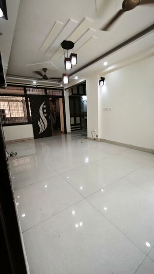 Room in 3 BHK Apartment at Dwarka – for Rent