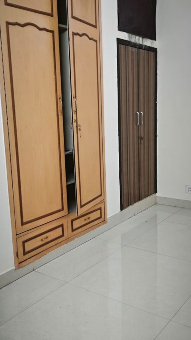 undefined, dwarka 3 Bedroom 1400 Sq.Ft. Apartment In Dwarka Delhi 10144761