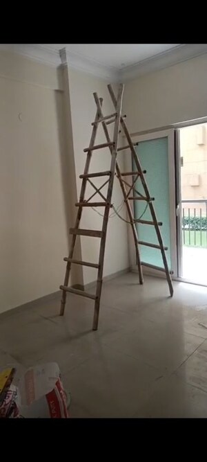 Staircase in 2.5 BHK Apartment at Apex Athena, Sector 75 – for Rent