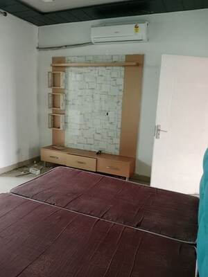 Room in 3 BHK Independent House at Sector 40 – for Rent
