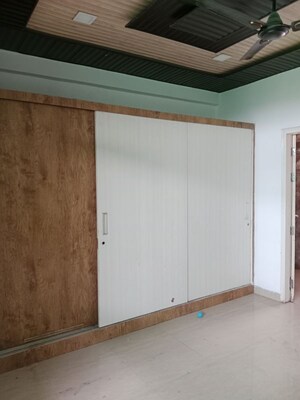 Room in 3 BHK Independent House at Sector 40 – for Rent