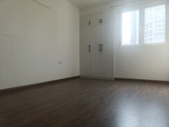 4 BHK + Servant Room Apartment For Sale in Emaar The Enclave