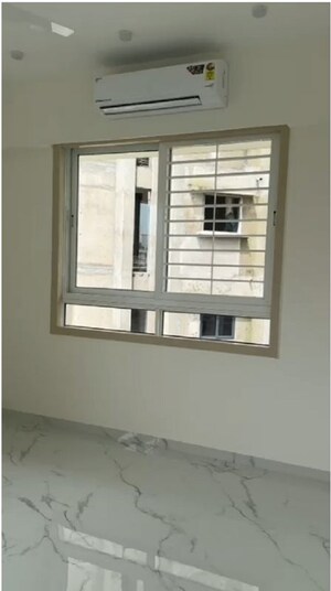 Bedroom in 4 BHK Apartment at Chembur – for Rent