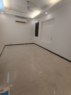 3 BHK + Servant Room Builder Floor For Rent in Shivalik Colony