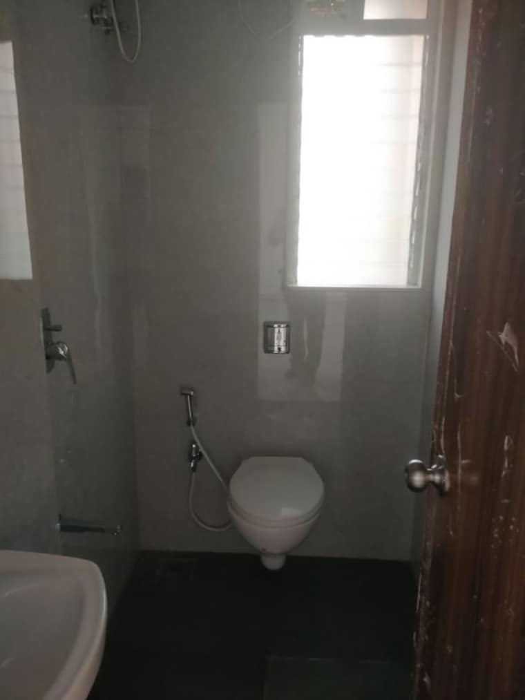 Bathroom, daiwik-one 1 Bedroom 425 Sq.Ft. Apartment In Goregaon East Mumbai 10144849