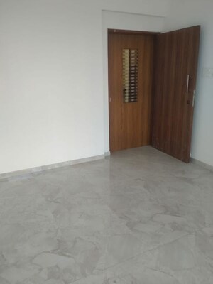 Room in 1 BHK Apartment at Daiwik One, Goregaon East – for Rent