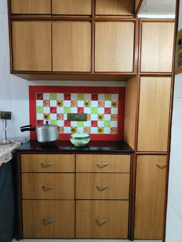 Kitchen, bridge-chs 2 Bedroom 770 Sq.Ft. Apartment In Vrindavan Society Thane 10144818