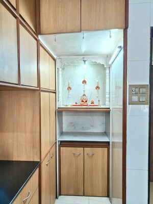 Furnished Amenities in 2 BHK Apartment at Bridge CHS, Vrindavan Society – for Rent