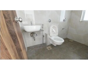 Bathroom in 2 BHK Apartment at Devnani Kailasa, Chembur – for Sale