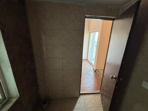 Bathroom in 3 BHK Apartment at Amrapali Golf Homes, Sector 4 Greater Noida – for Sale