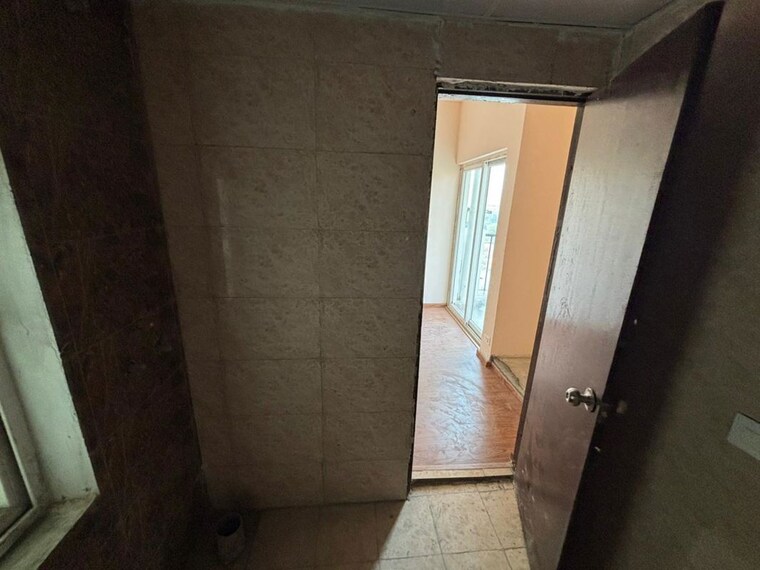 Bathroom, amrapali-golf-homes 3 Bedroom 1425 Sq.Ft. Apartment In Sector 4 Greater Noida Greater Noida 10144912