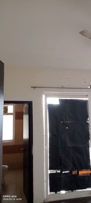 Furnished Amenities in 2 BHK Apartment at Mahagun Mywoods III, Sector 16c Greater Noida – for Rent