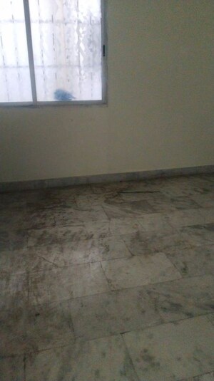 Room in 1 BHK Apartment at Chingrighata – for Rent